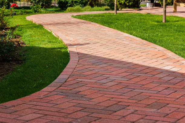 Best Driveway Paving Contractor  in Roxana, IL